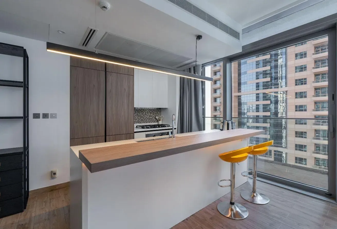 Marina Living | Great Amenities | Fully Equipped