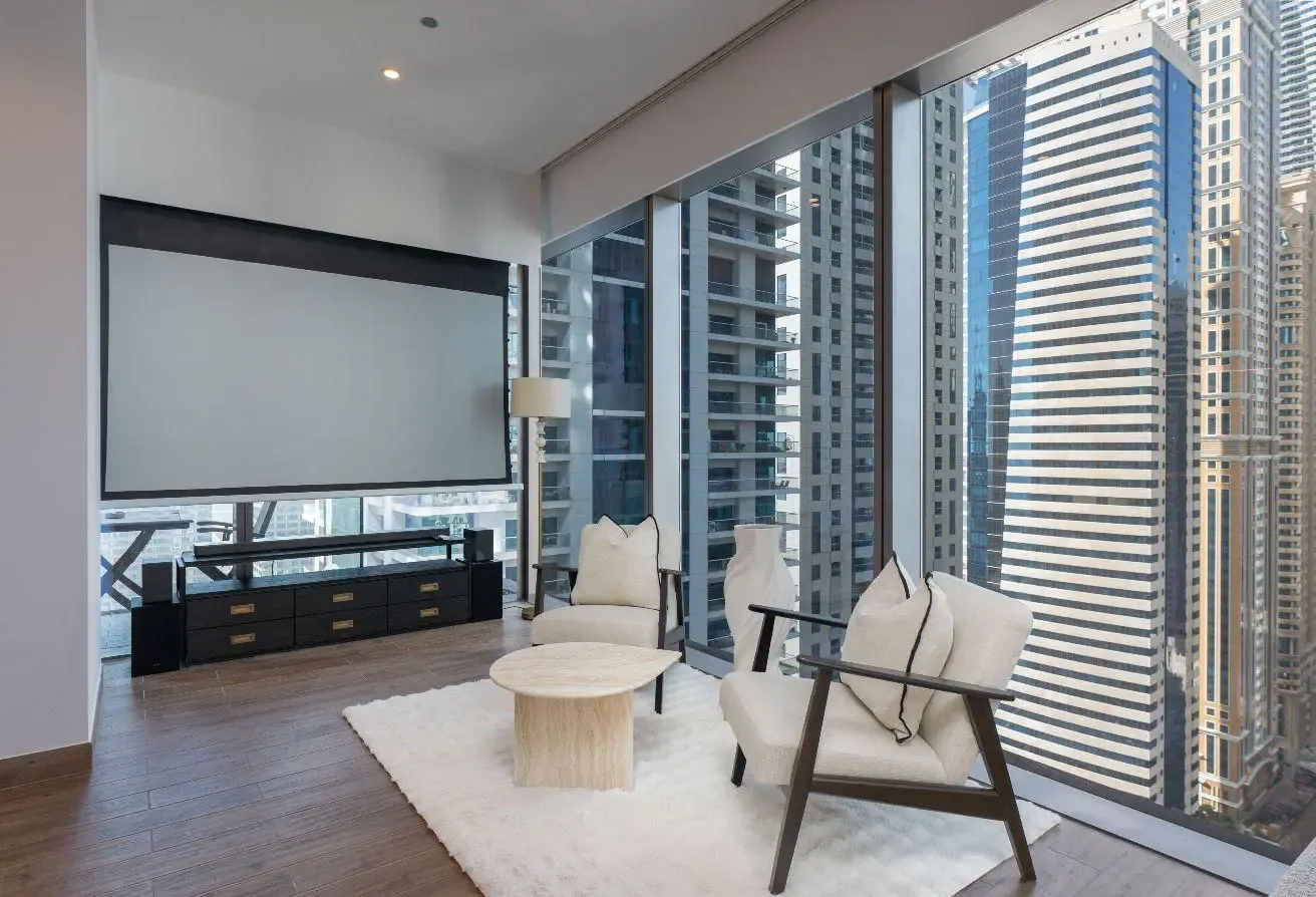 Marina Living | Great Amenities | Fully Equipped