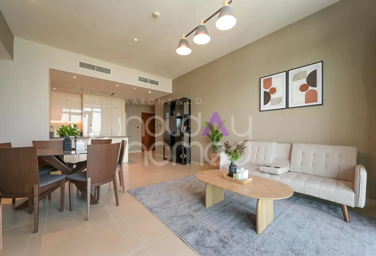 Luxurious Living | Spacious | High Floor