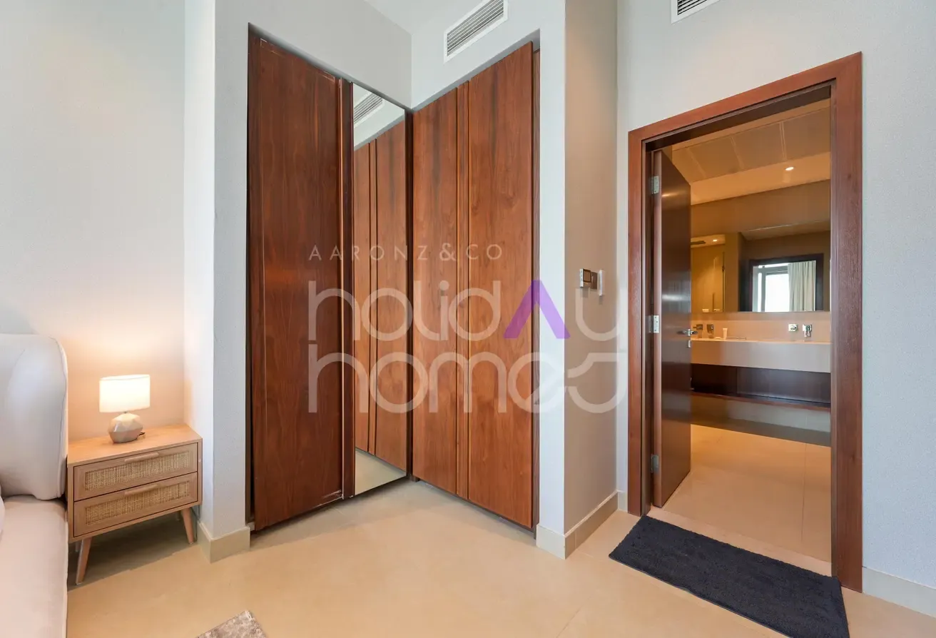 Luxurious Living | Spacious | High Floor
