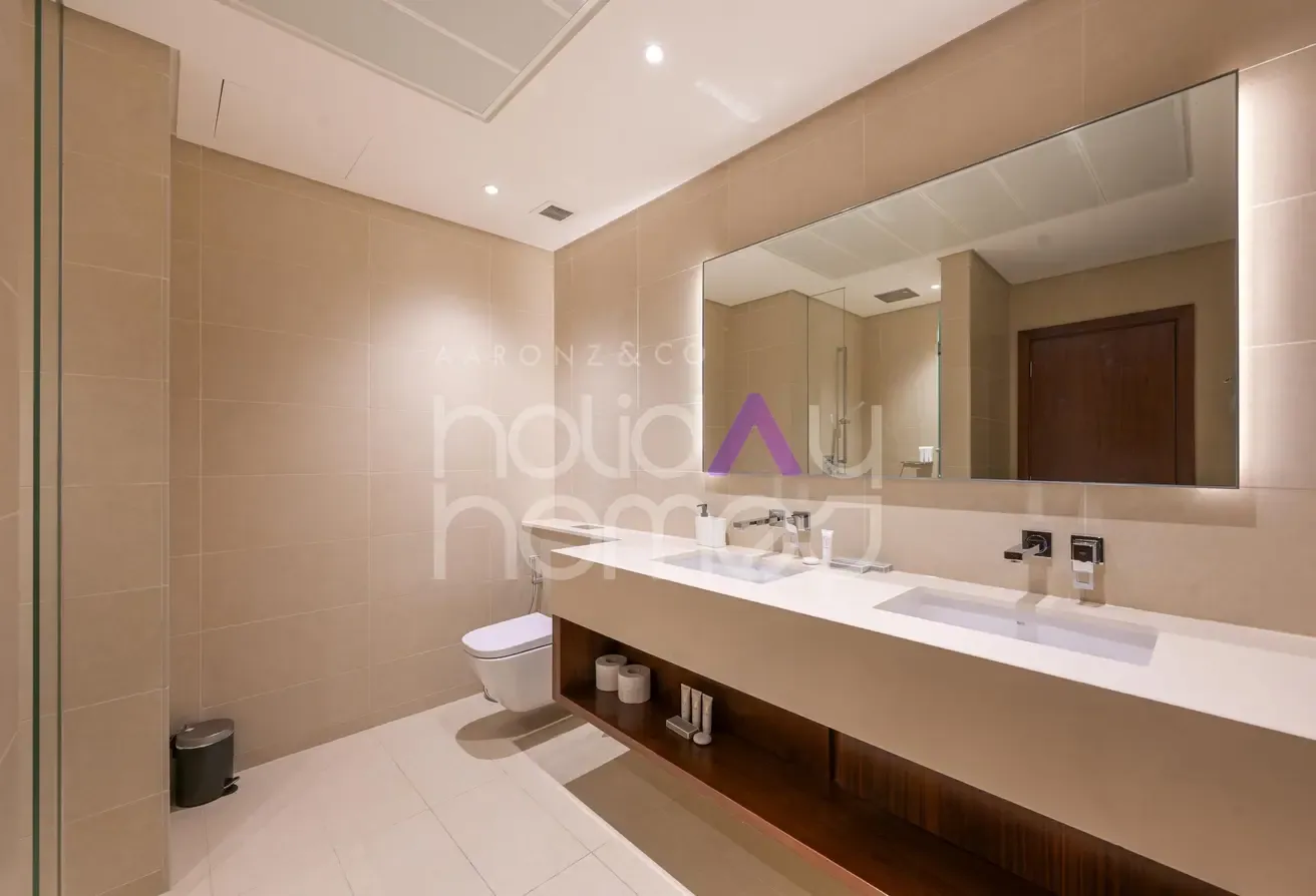 Luxurious Living | Spacious | High Floor