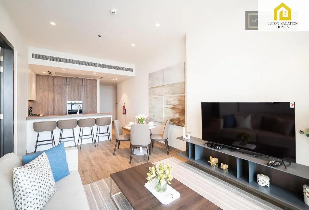 Gorgeous 1BR apt Full Marina View, Jumeirah Living