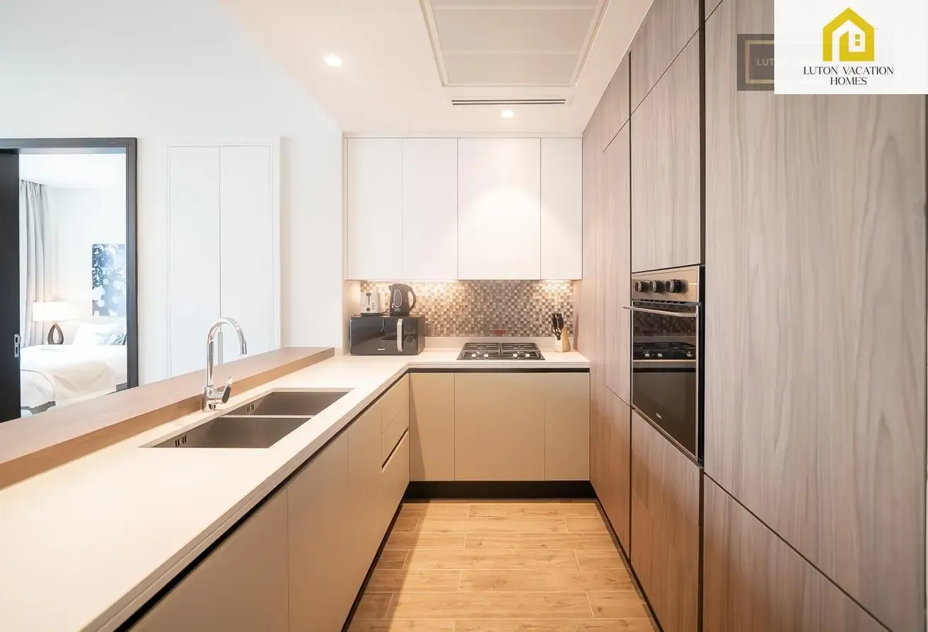 Gorgeous 1BR apt Full Marina View, Jumeirah Living