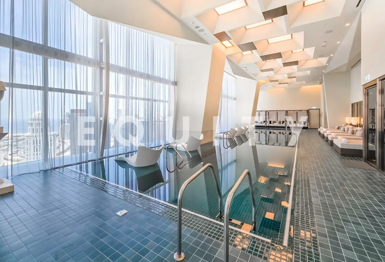 Vacant Now | Corner Unit | Fully Furnished