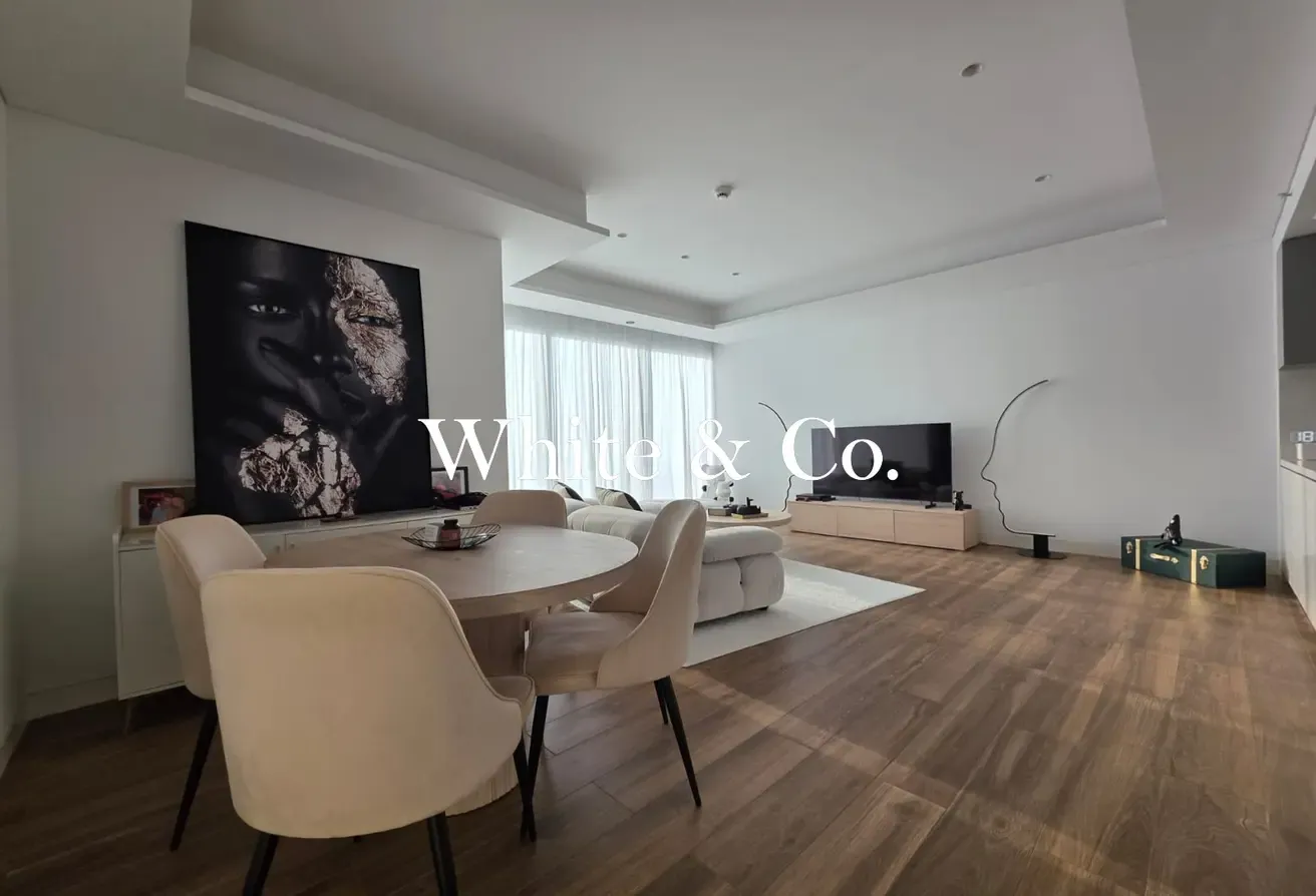 UNFURNISHED | SEA VIEWS | AVAILABLE SEPT