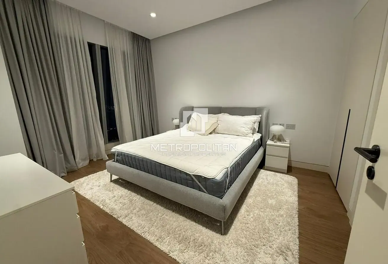 Vacant | Highest Floor | Furnished | Exclusive