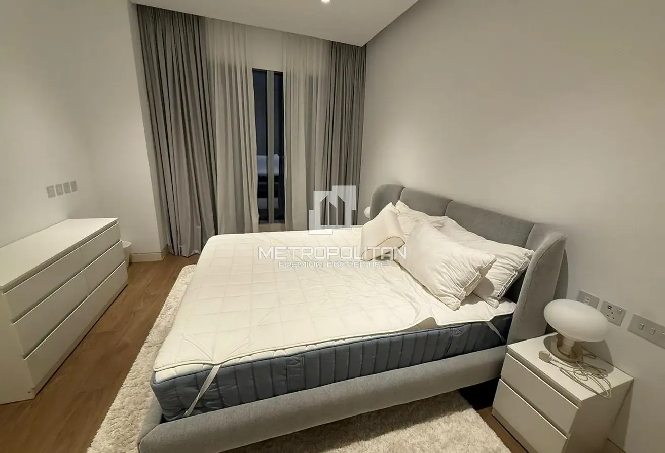 Vacant | Highest Floor | Furnished | Exclusive