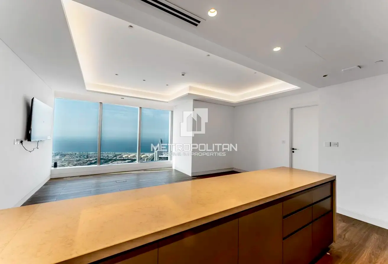 Elevated Floor | Ultra Luxury Building | Spacious