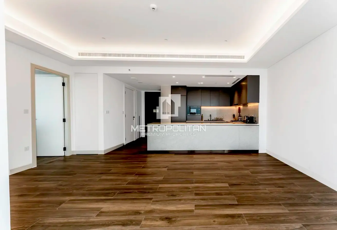 Elevated Floor | Ultra Luxury Building | Spacious