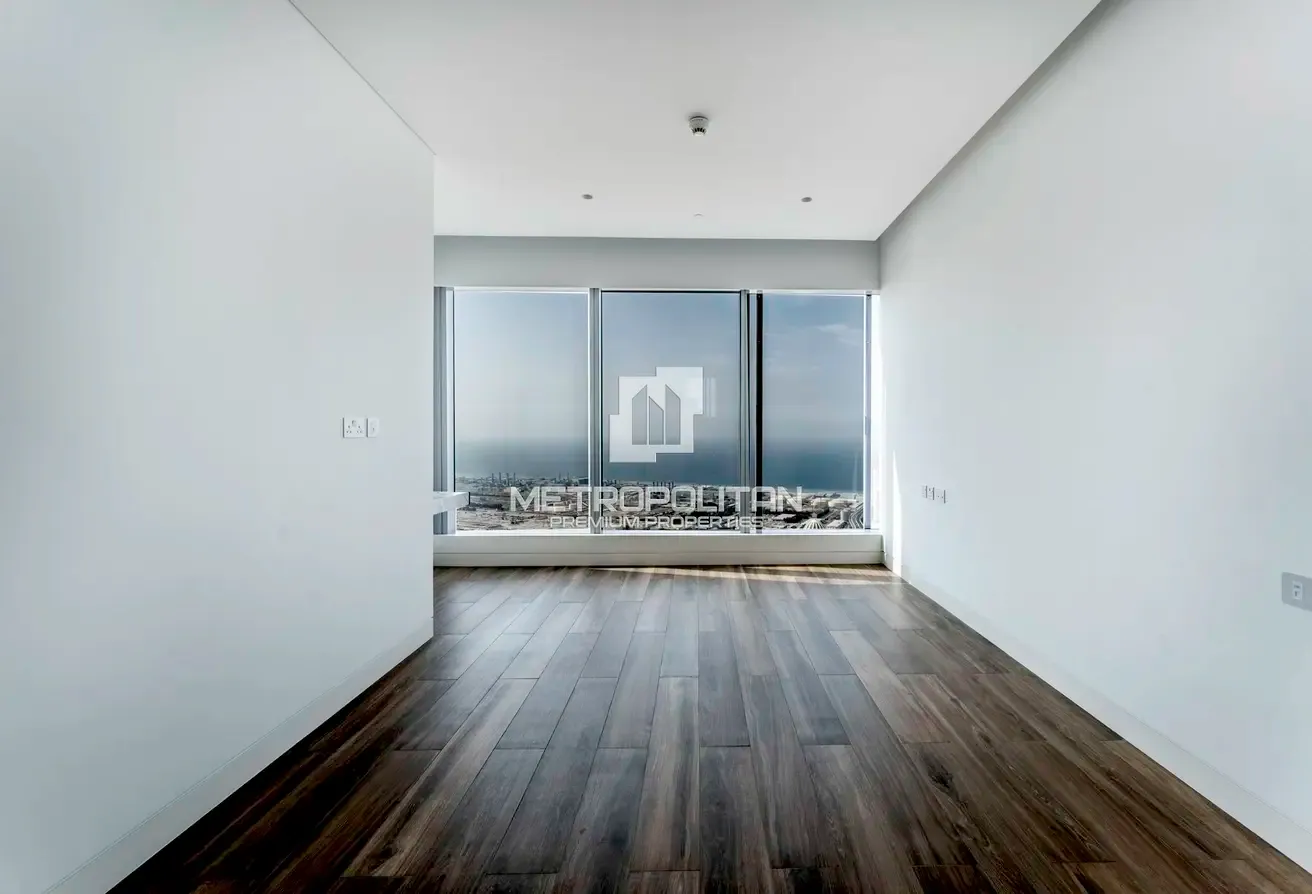 Elevated Floor | Ultra Luxury Building | Spacious