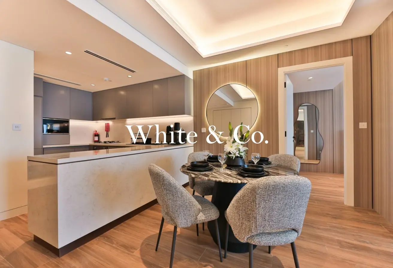 Upgraded | Luxury Furniture | Huge Layout