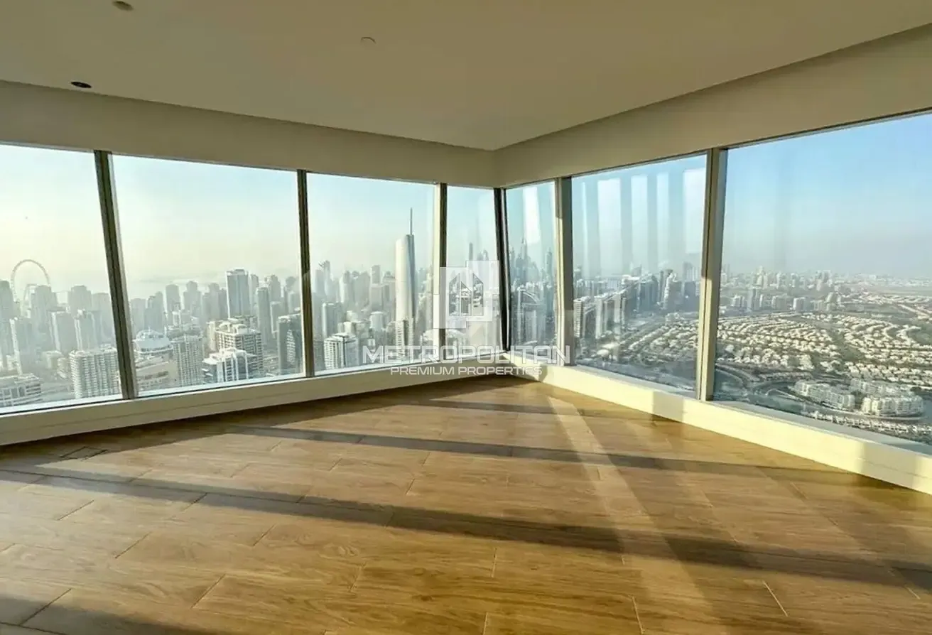 Unique Layout | Panoramic Views | Large 3BR