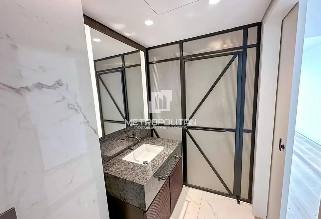 Unique Layout | Panoramic Views | Large 3BR