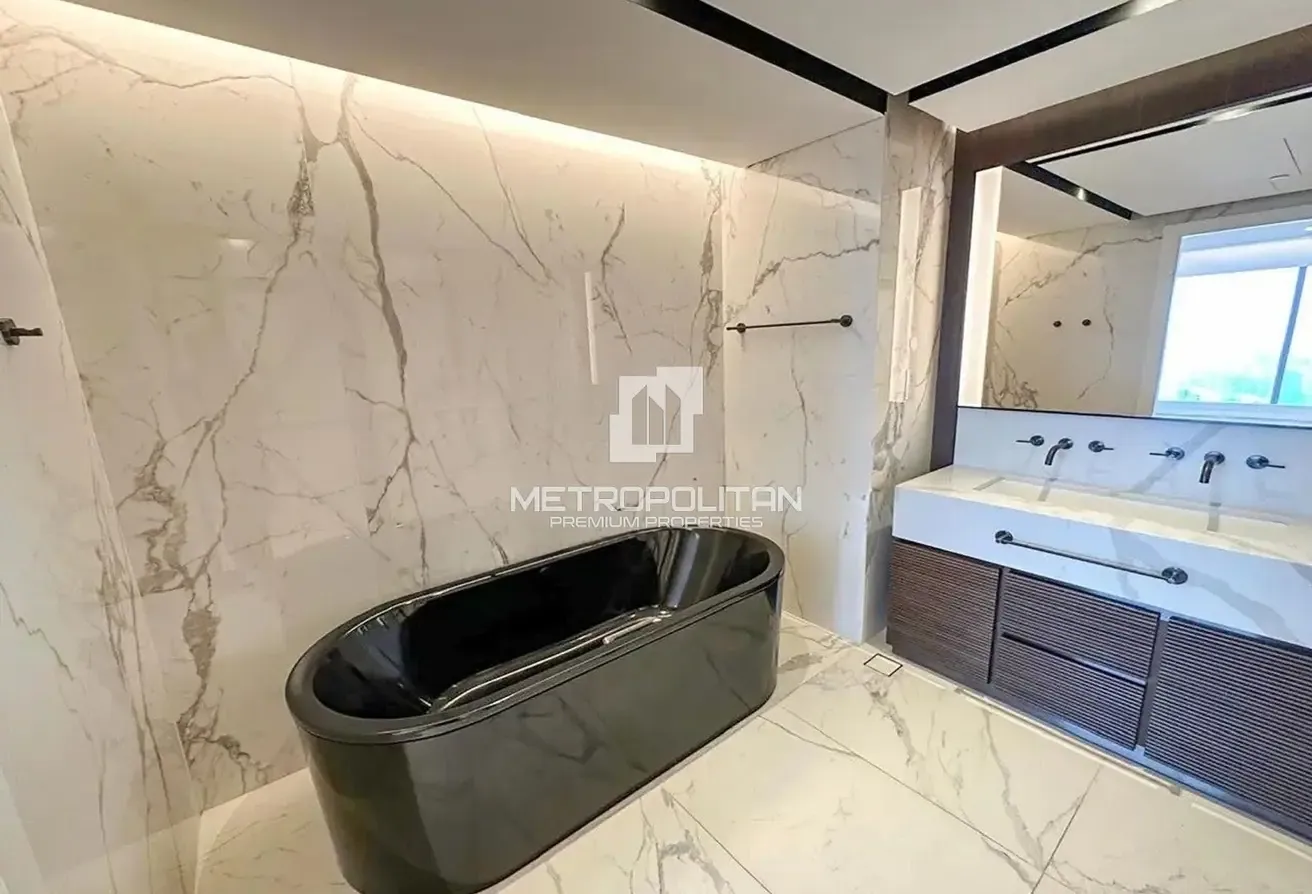 Unique Layout | Panoramic Views | Large 3BR