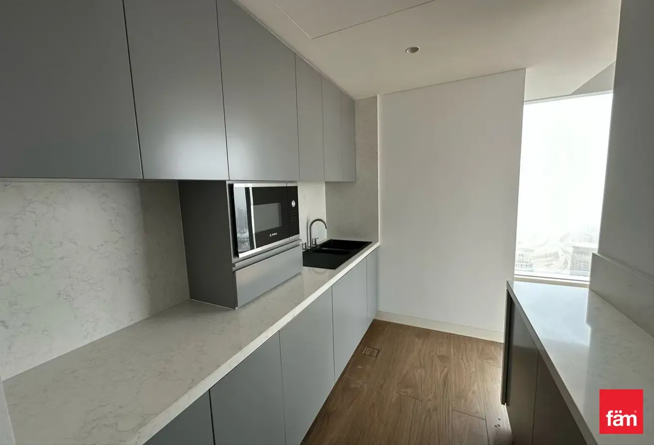 Panoramic Views | Lux Living On The Top