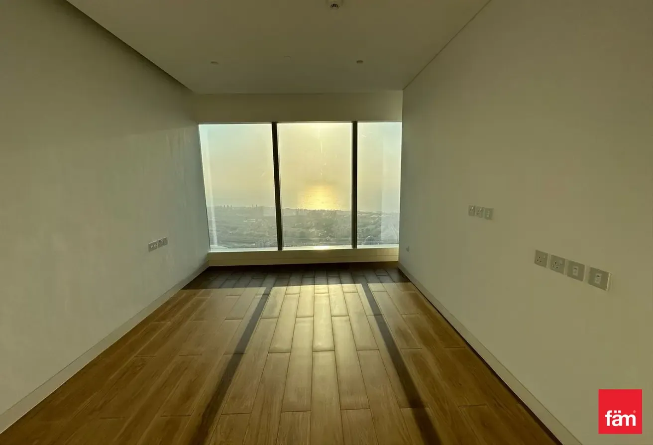 Panoramic Views | Lux Living On The Top