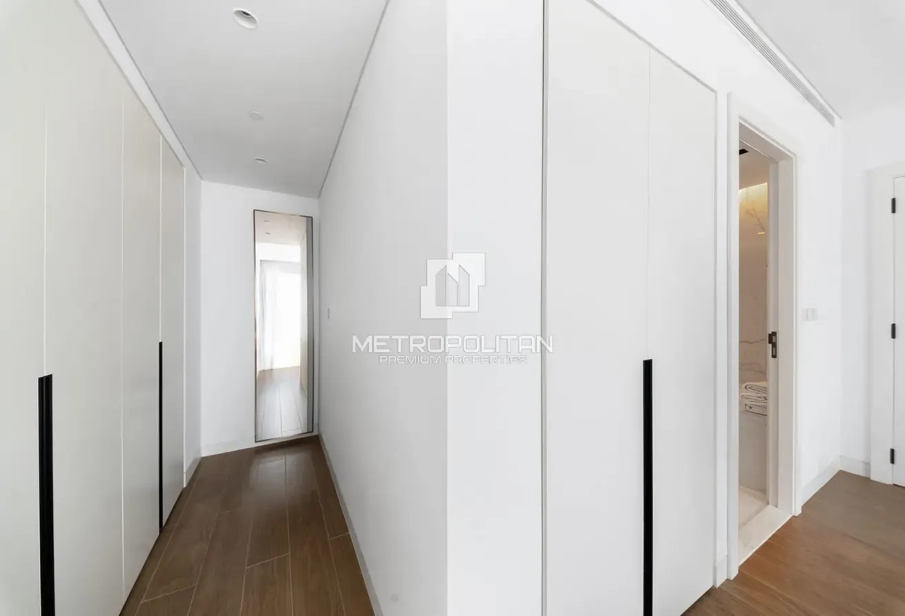 Large 1-Bed | High Floor | Ready End of August