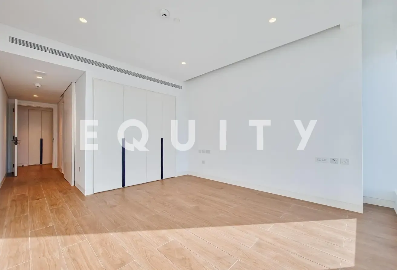 Spacious Apartment | Luxury | Jumeirah Island View