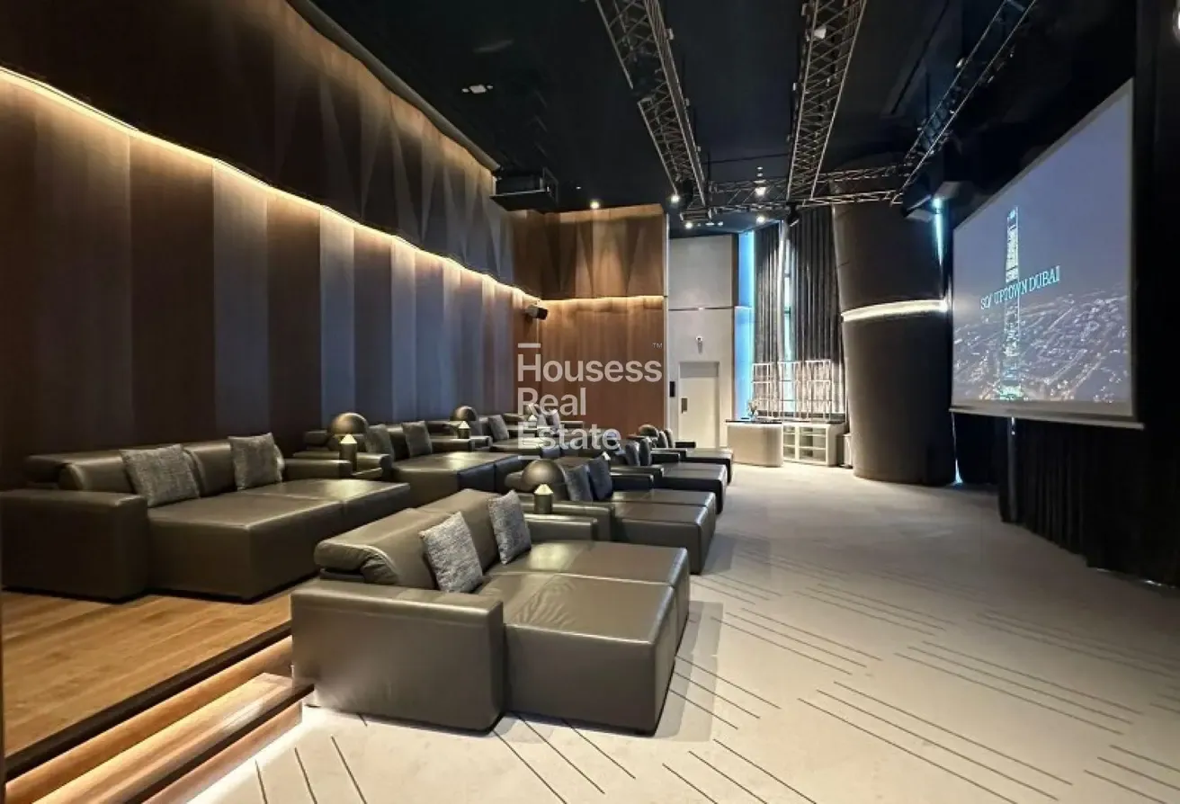 High floor | Amazing Views | Spacious
