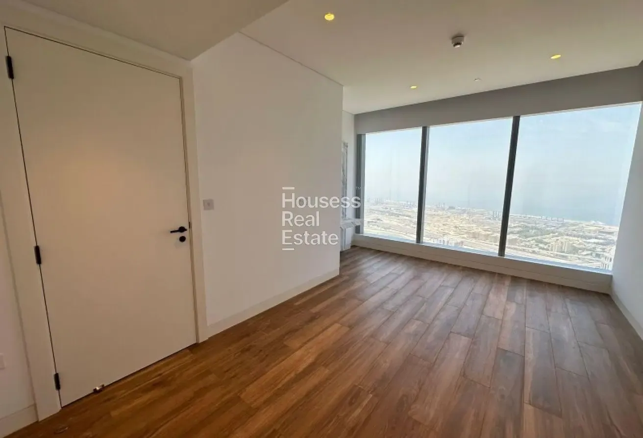 High floor | Amazing Views | Spacious