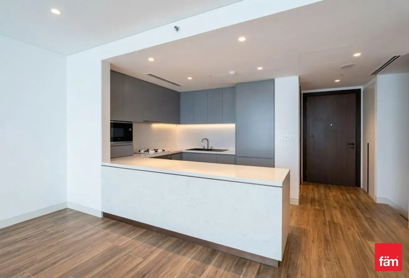 Duplex | Jumeirah Islands View | Vacant