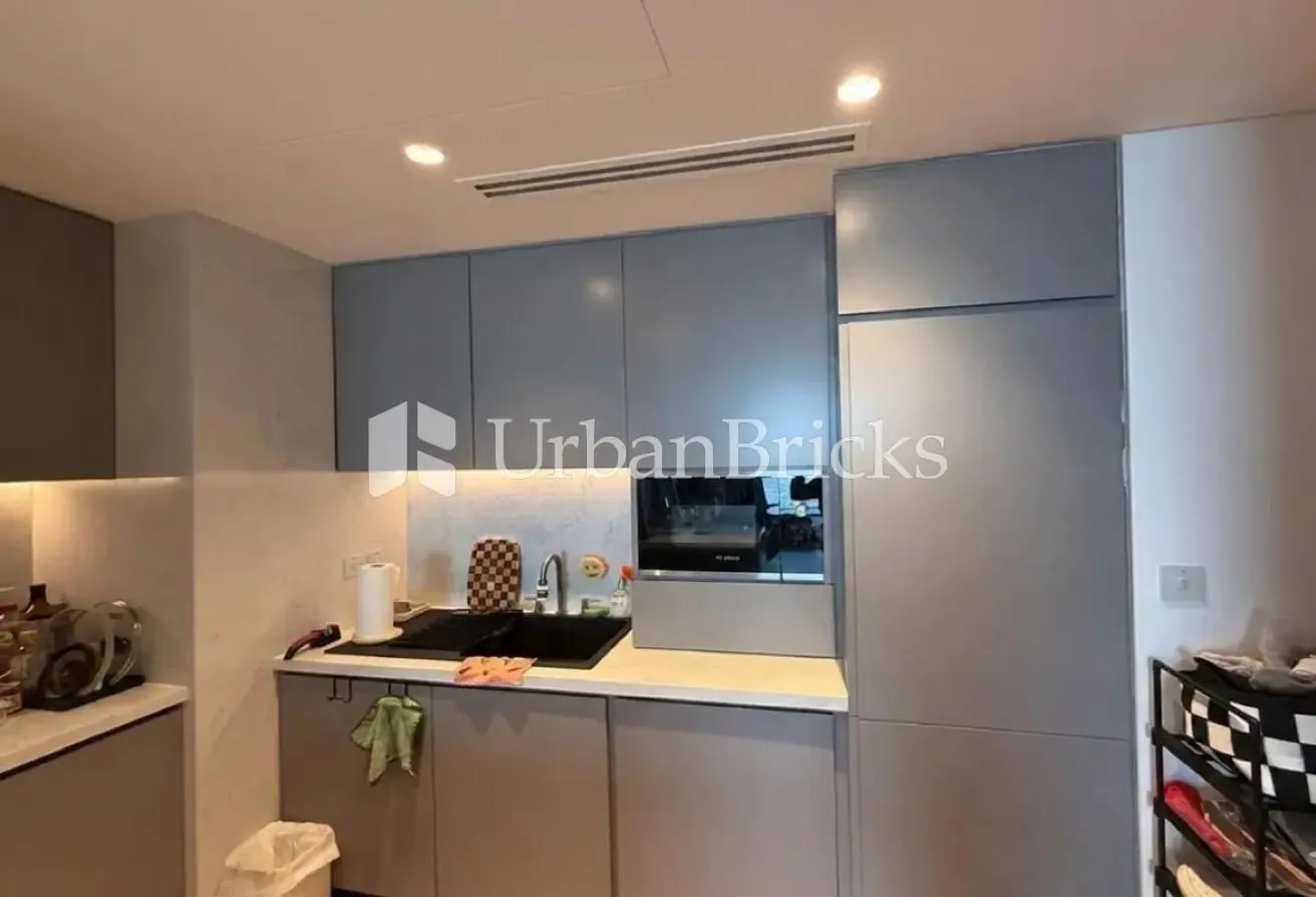 Vacant | Community View | Luxury Furniture