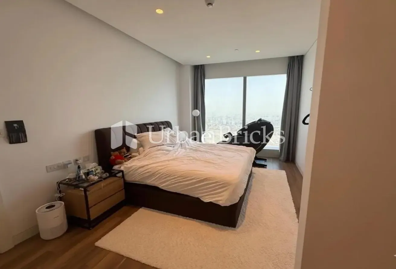 Vacant | Community View | Luxury Furniture