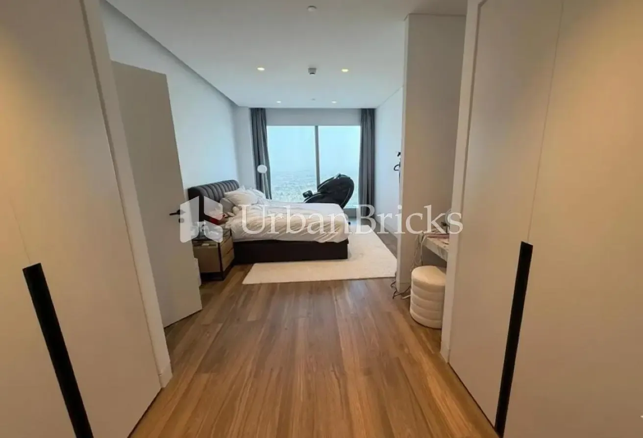 Vacant | Community View | Luxury Furniture