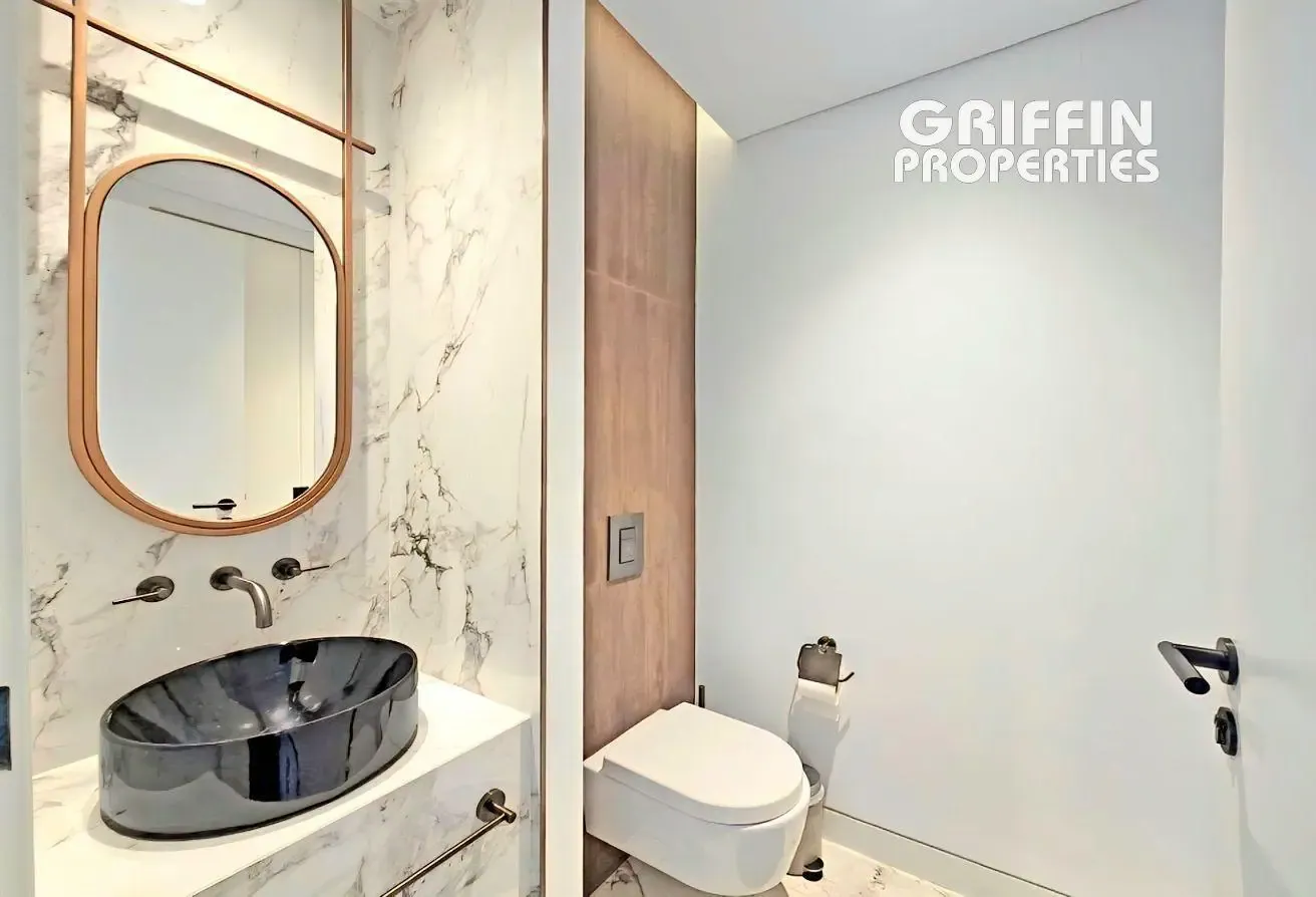 Luxury 1BED | Fully Furnished | Ready to Move
