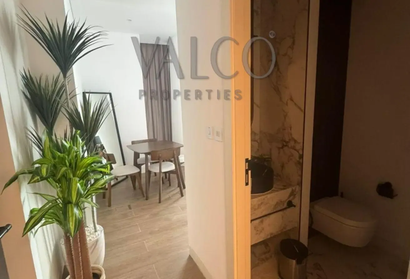 City View Elegance | Furnished | High Floor