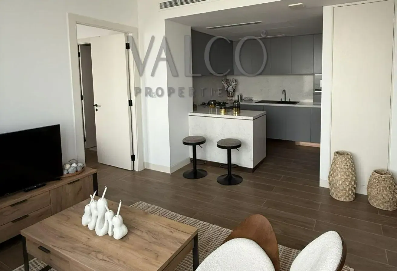 City View Elegance | Furnished | High Floor