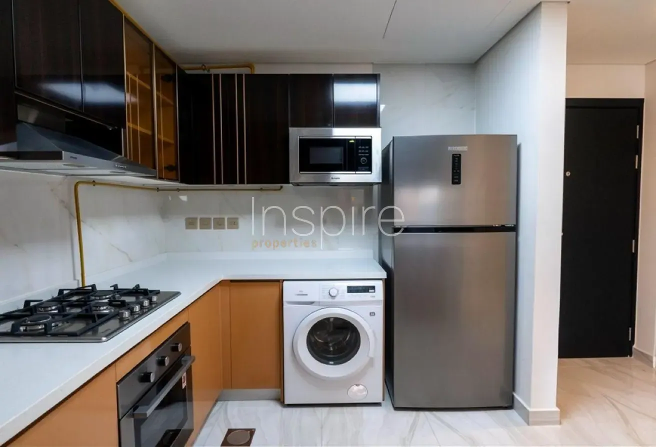 Luxury 2BR+ Study | Private Jacuzzi | High Floor