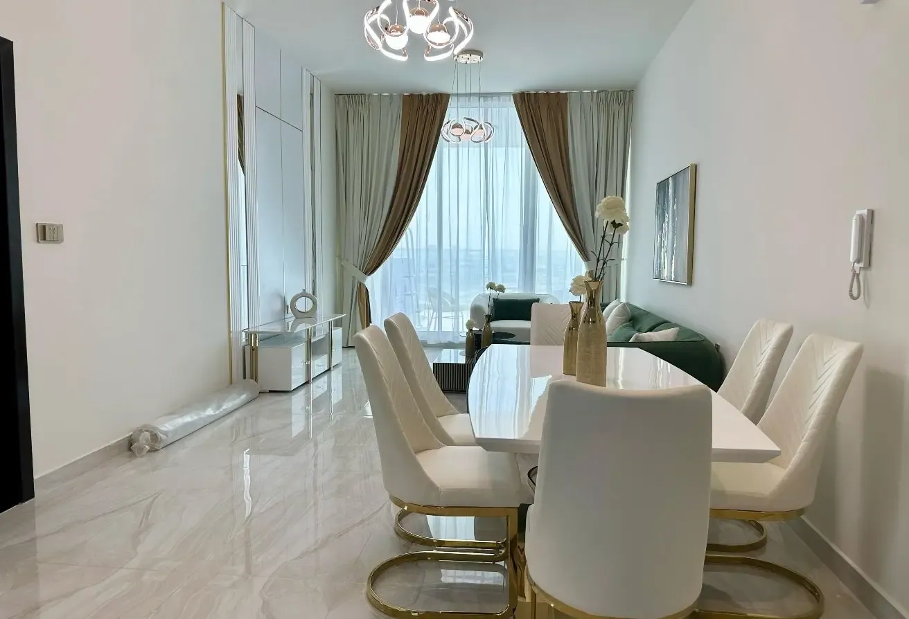 VACANT ON HIGH FLOOR/3 BHK+ MAID/ PRIVATE POOL