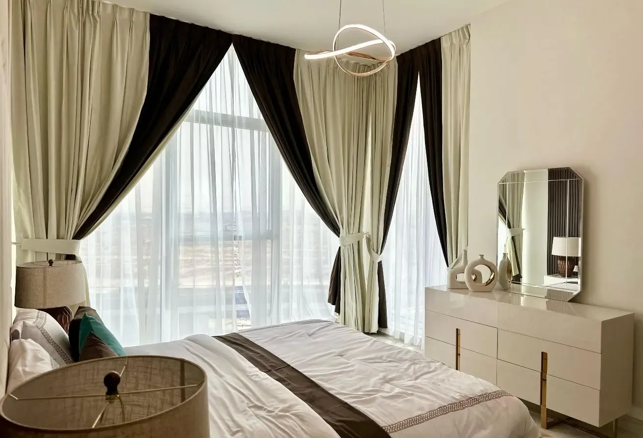 VACANT ON HIGH FLOOR/3 BHK+ MAID/ PRIVATE POOL