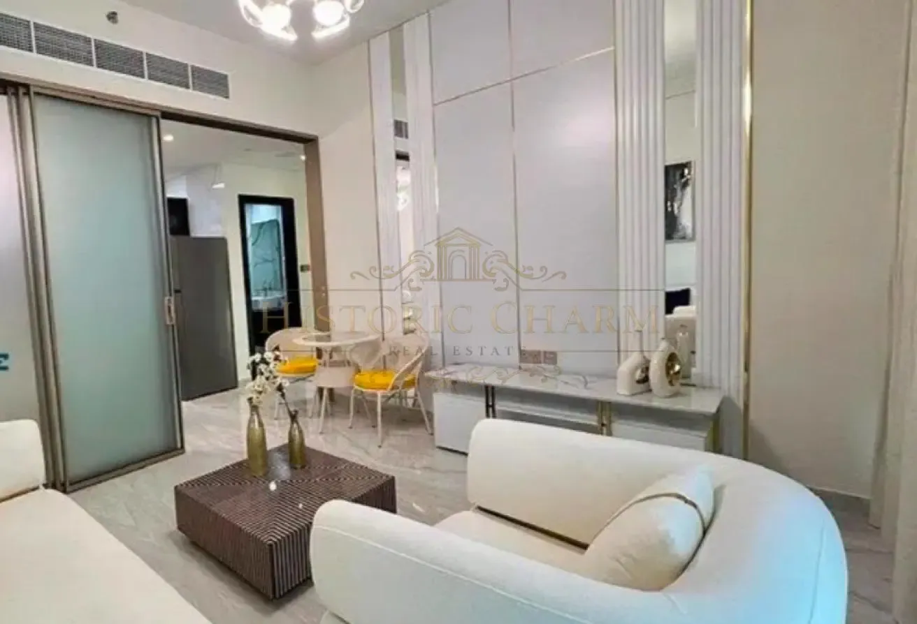 Furnished 1.5BR + Office | Convertible 2BR