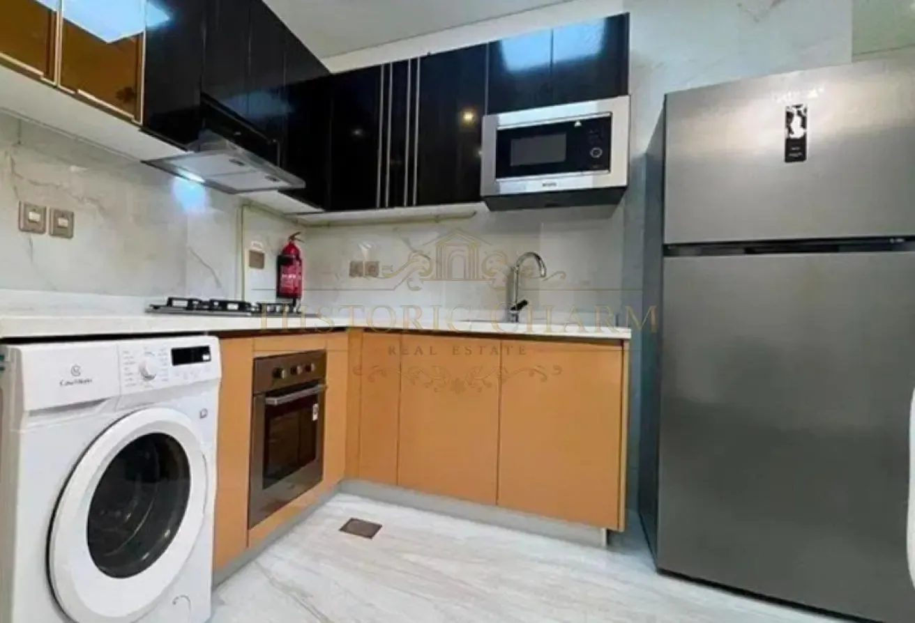 Furnished 1.5BR + Office | Convertible 2BR