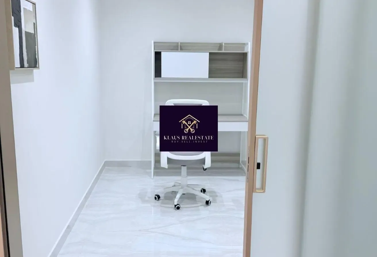 Specious 2 bedroom +Study | Fully Furnished