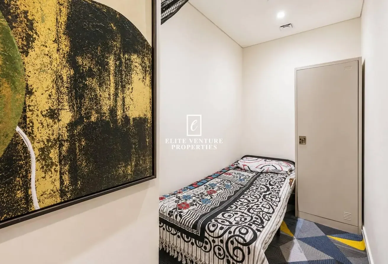 FULLY FURNISHED | LUXURIOUS LIVING+STUDY / MAID'S ROOM