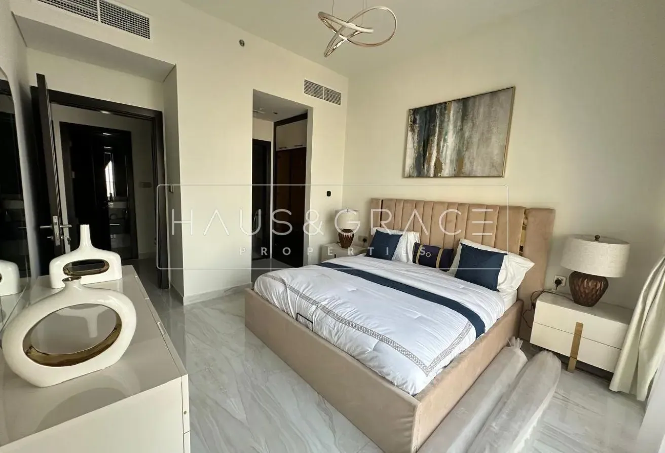 ELEGANT ONE BR WITH STUDY FURNISH MORDERN INTERIOR