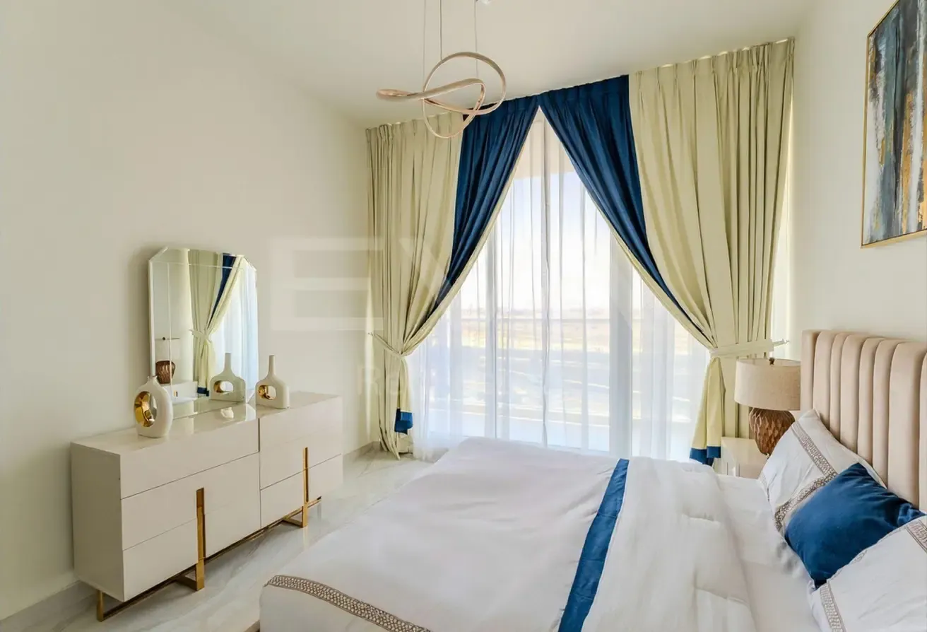 PANORAMIC SKYLINE VIEW | MODERN | FULLY FURNISHED