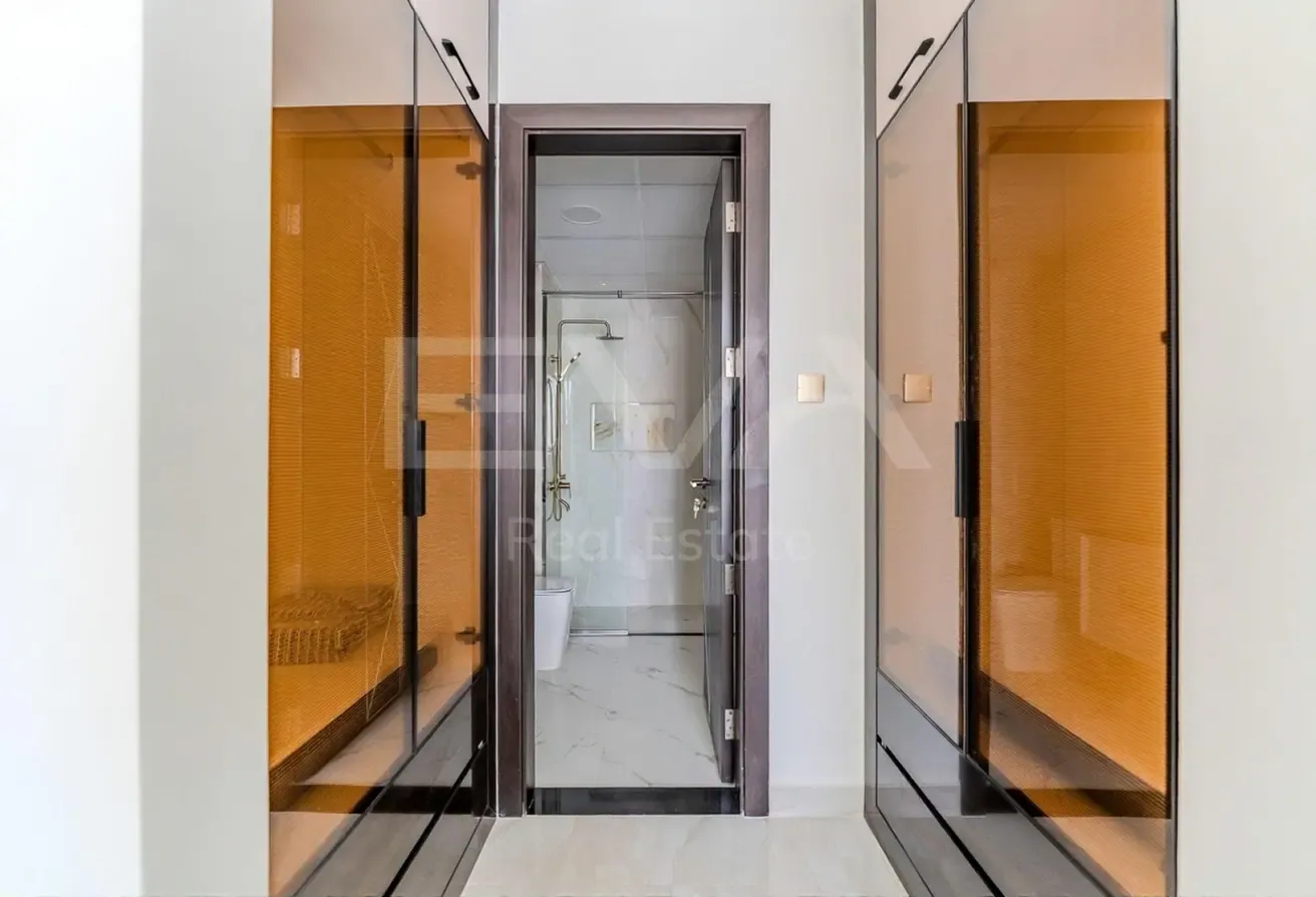 PANORAMIC SKYLINE VIEW | MODERN | FULLY FURNISHED