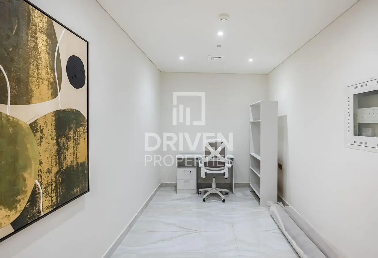 Brand New | Ready to Move in | Vastu | Spacious