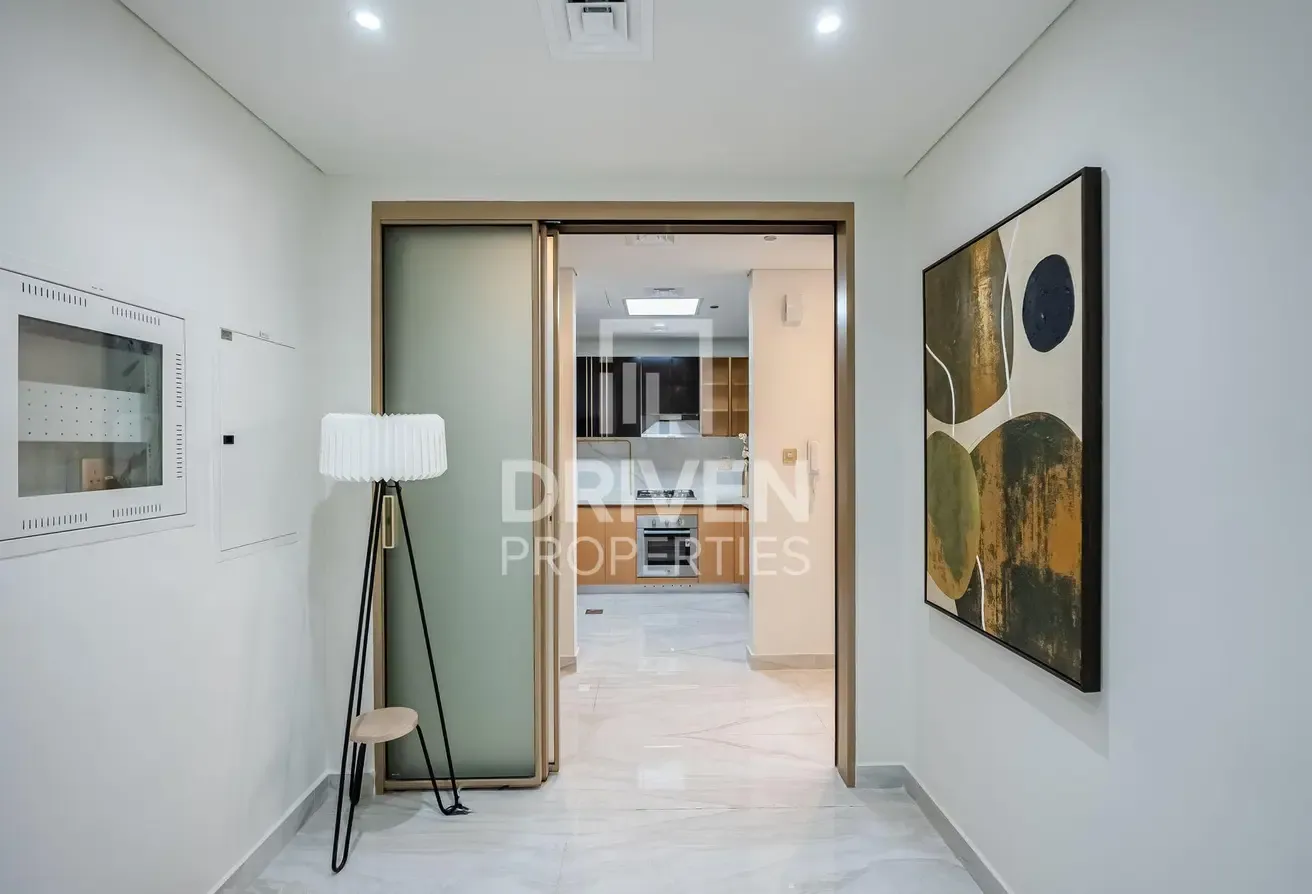 Brand New | Ready to Move in | Vastu | Spacious
