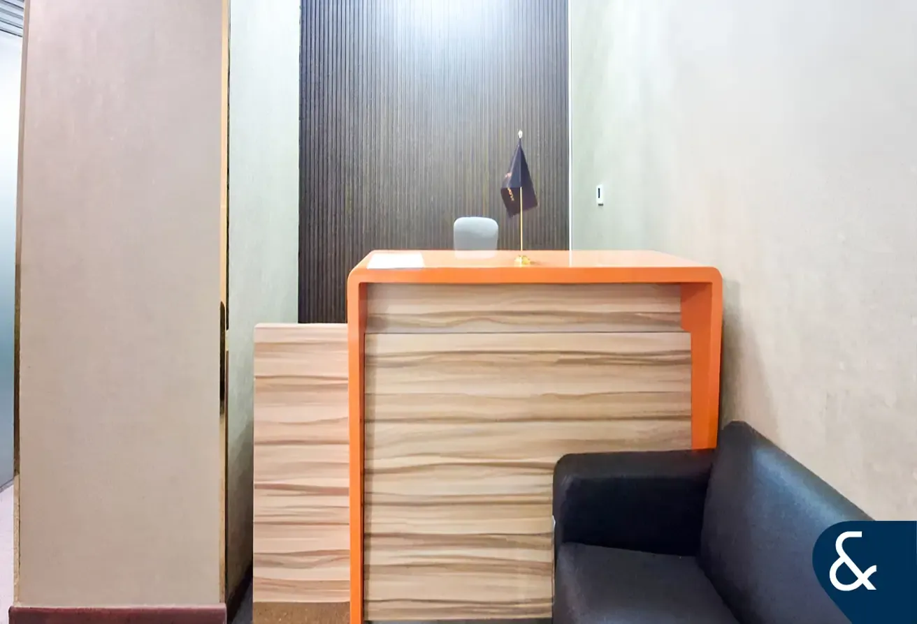 Market Price | Close To Metro | Modern Lobby
