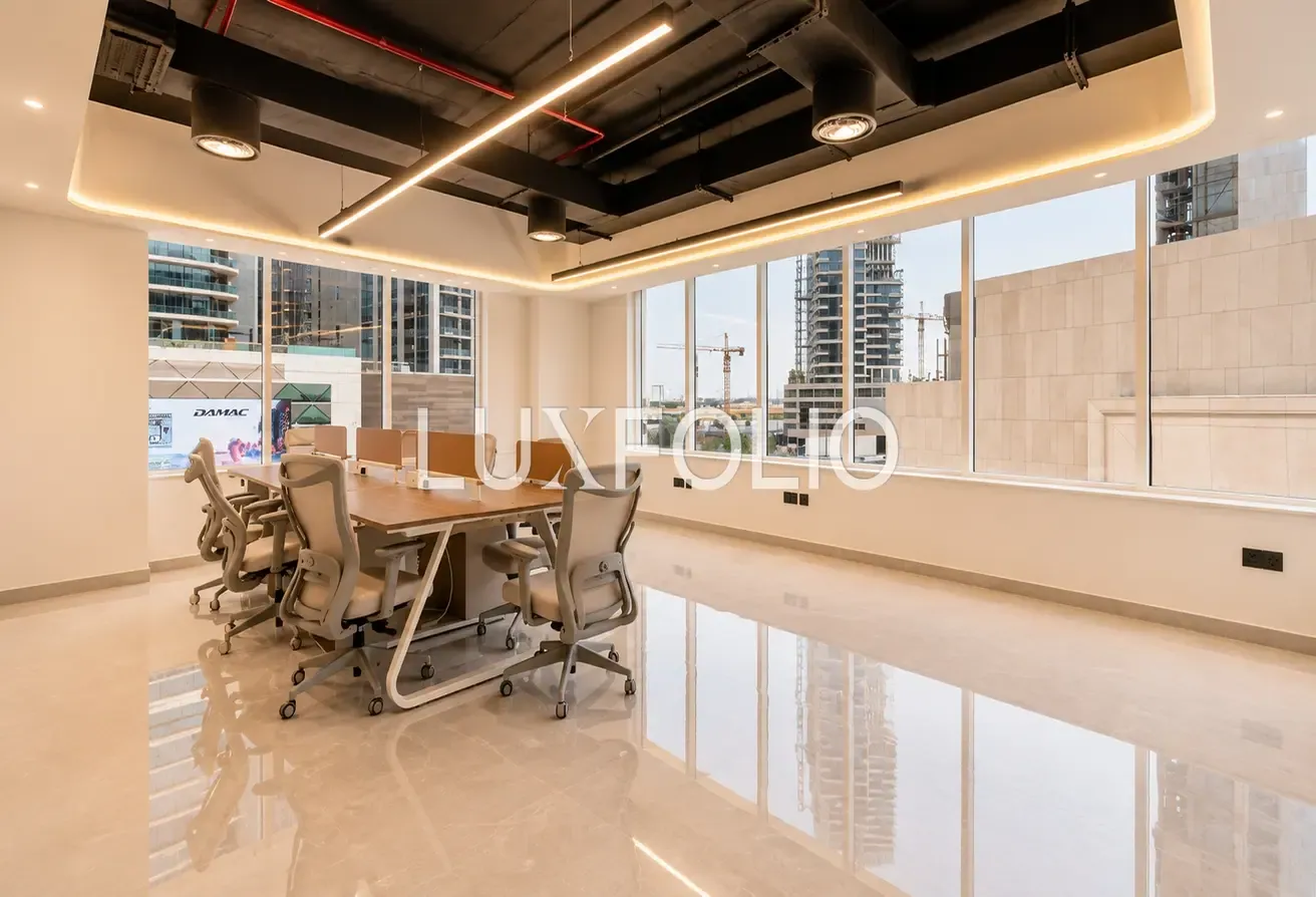 Furnished Office | Vacant | 11 Parkings