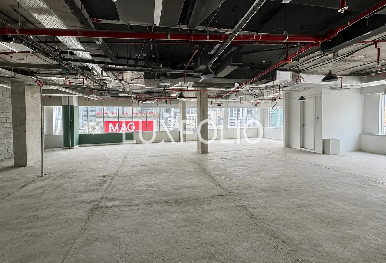 Fitted Office | Vacant | 12 Parking