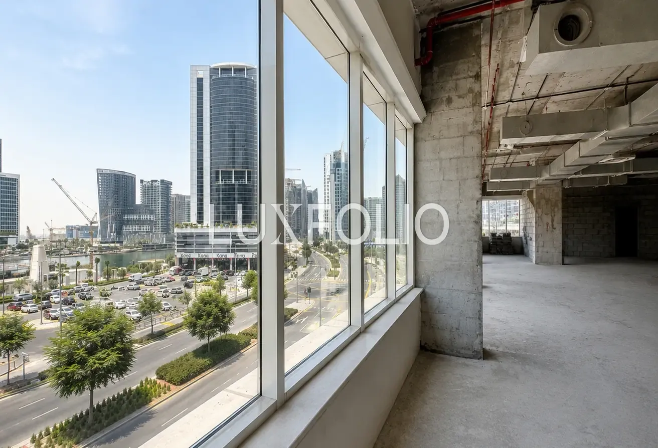 Fitted Office | Vacant | 12 Parking