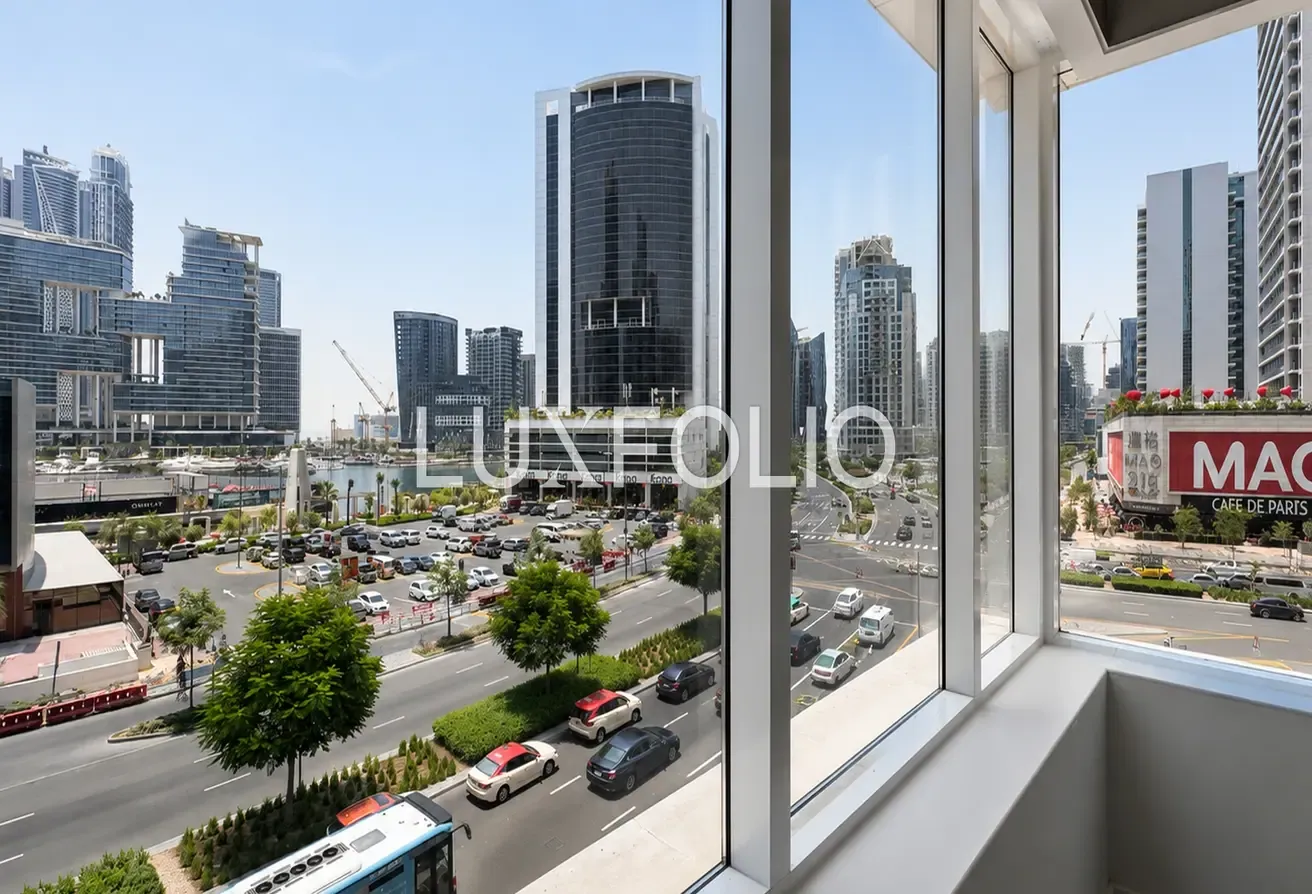 Fitted Office | Vacant | 12 Parking