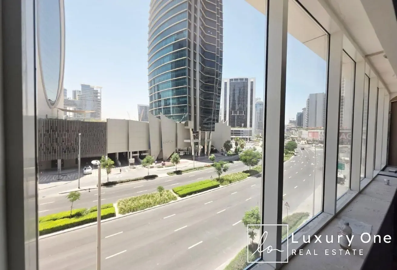 Prime Location | Shell and Core | 11 Parkings