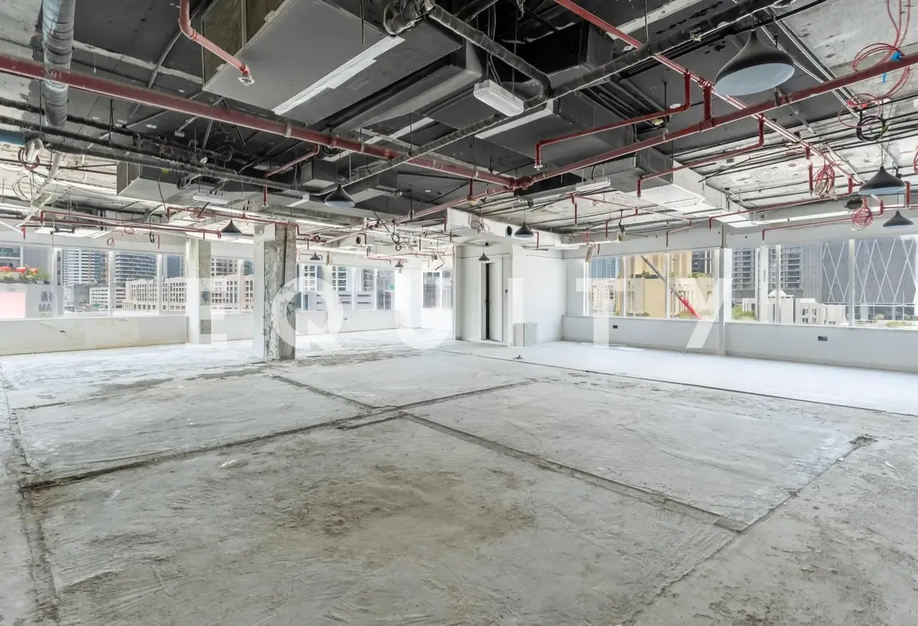 Bare Unit | 13 Parking Spaces | Canal View